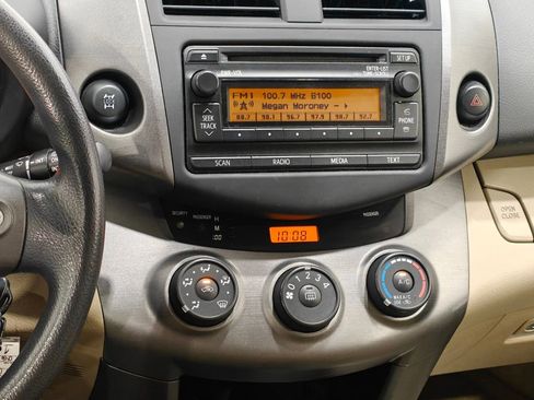 Used 2012 Toyota RAV4 4WD w/ Value Pkg image 6