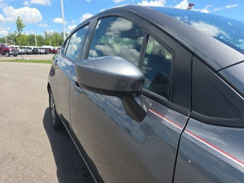 Used 2024 Nissan Versa SV FWD image 5