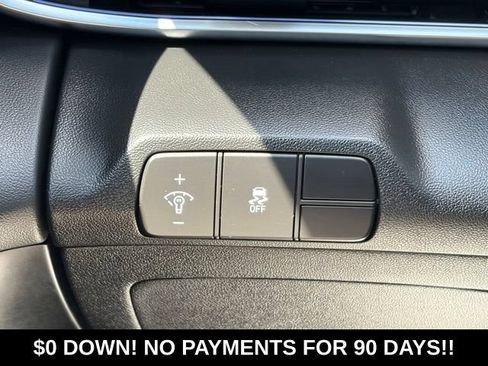 Used 2024 Hyundai Elantra SEL FWD image 19