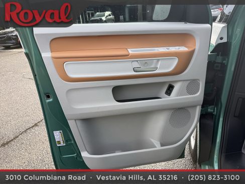 Certified 2025 Volkswagen ID. Buzz 1st Edition image 15