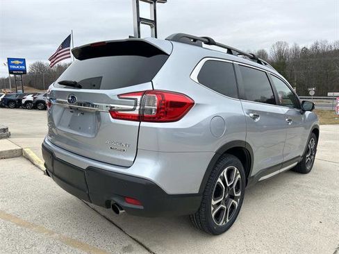Used 2023 Subaru Ascent Touring image 4