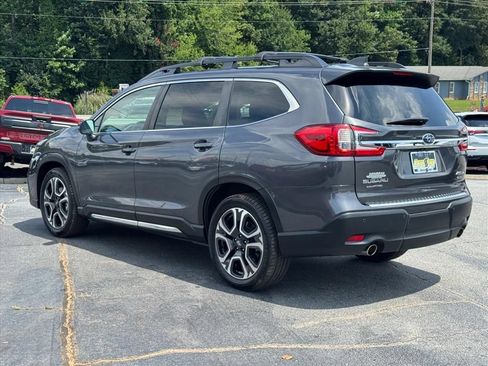 Used 2023 Subaru Ascent Limited AWD/4WD image 5