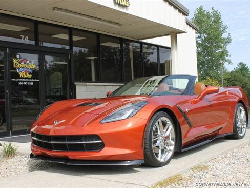 Used 2015 Chevrolet Corvette Stingray Convertible w/ 3LT Preferred Equipment Group RWD image 8