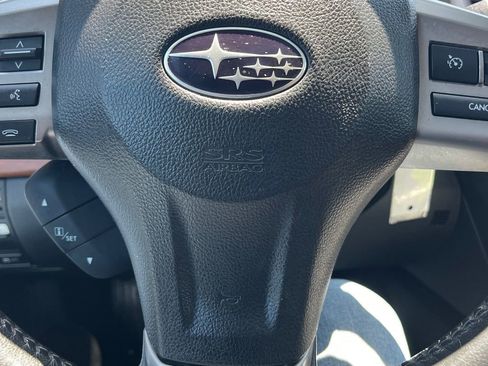 Used 2014 Subaru Outback 2.5i Limited w/ Moonroof Package AWD/4WD image 15