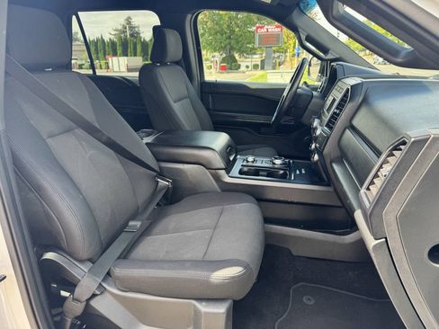 Used 2018 Ford Expedition Max XL AWD/4WD image 17