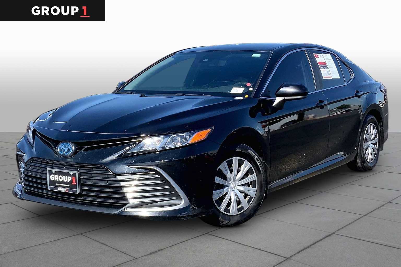 Used 2023 Toyota Camry LE FWD image 1