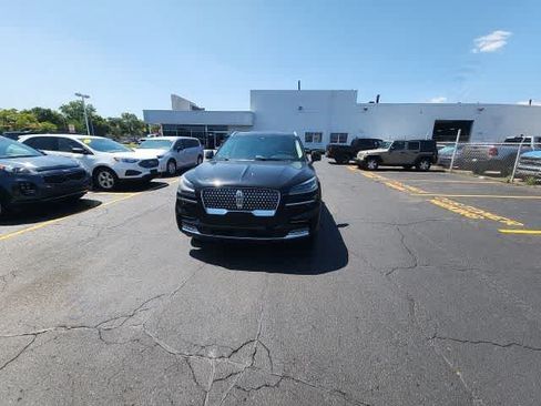 Used 2021 Lincoln Aviator Reserve w/ Equipment Group 201A AWD/4WD image 4