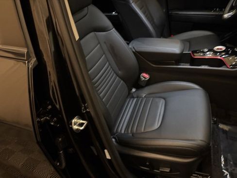 Certified 2025 Kia Sportage SX Prestige image 26