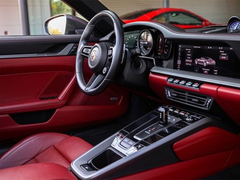 Used 2020 Porsche 911 Carrera 4S image 43