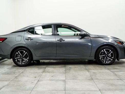 Used 2024 Nissan Sentra SV image 10