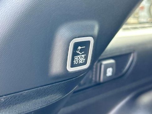 New 2025 Jeep Grand Cherokee Limited w/ Luxury Tech Group II image 11