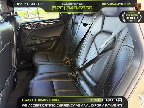 Used 2018 Porsche Macan AWD/4WD image 14