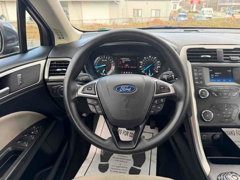 Used 2019 Ford Fusion S image 20