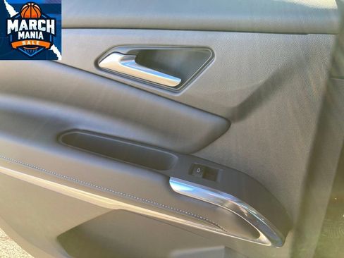 New 2026 Chevrolet Traverse LT image 25