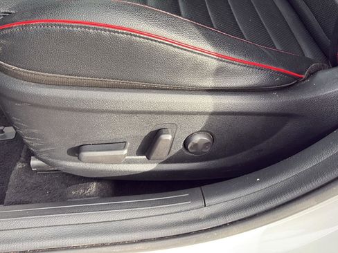 Used 2023 Kia Forte GT w/ GT2 Package image 11