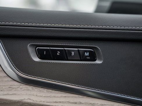 New 2026 Volvo XC90 B6 Plus w/ Protection Package Premier image 37