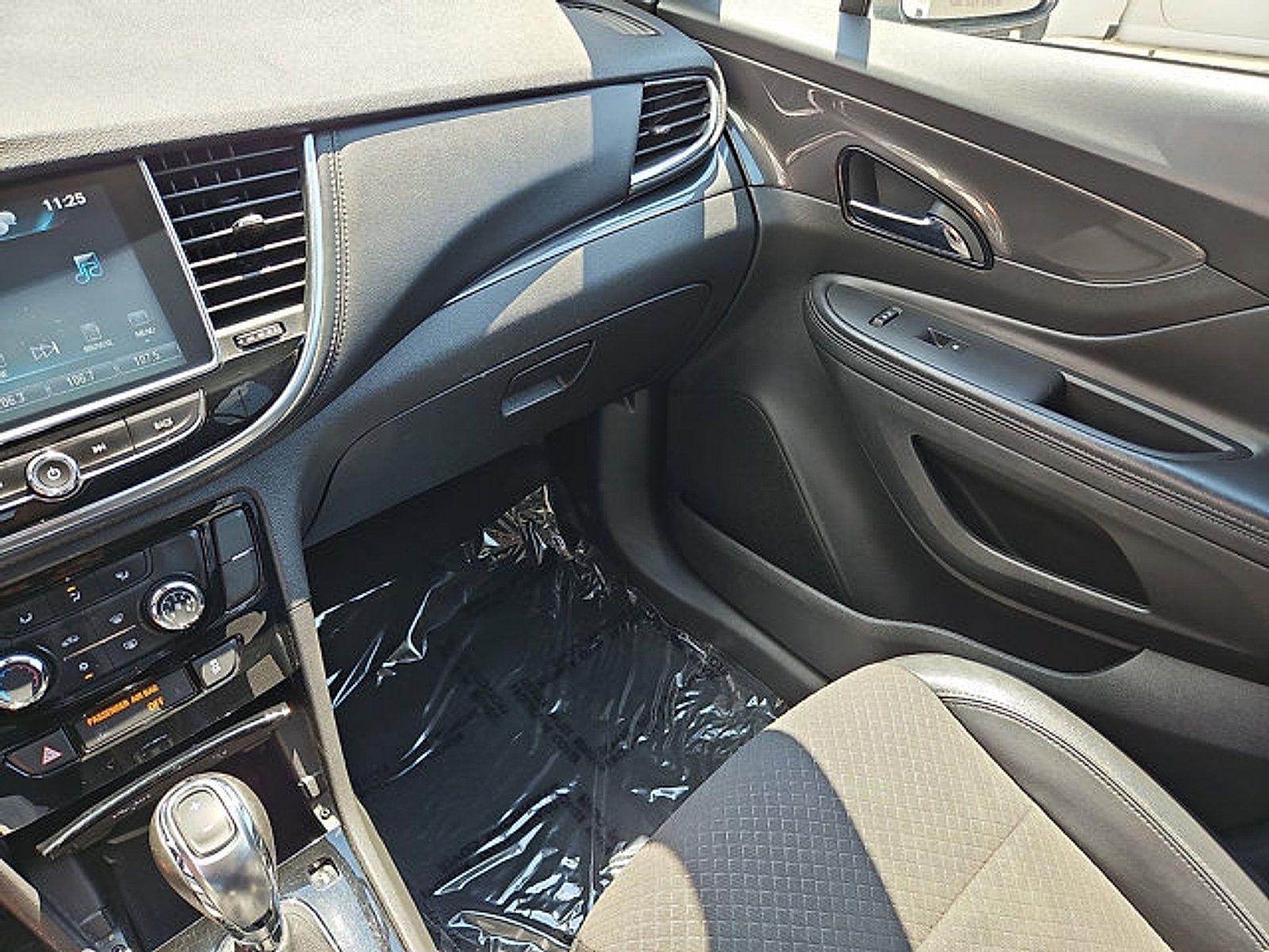 Used 2019 Buick Encore Preferred AWD/4WD image 26