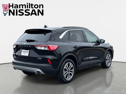 Used 2022 Ford Escape SEL image 2