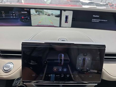 New 2025 Lincoln Nautilus Premier w/ Equipment Group 102A image 13