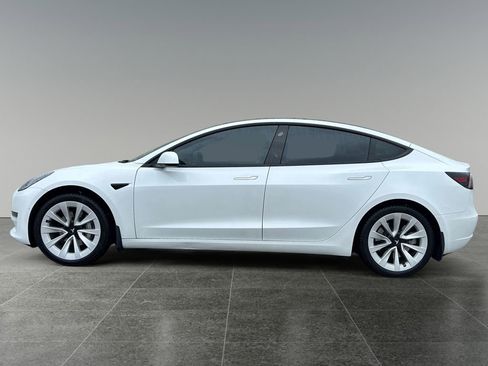 Used 2022 Tesla Model 3 Long Range image 4