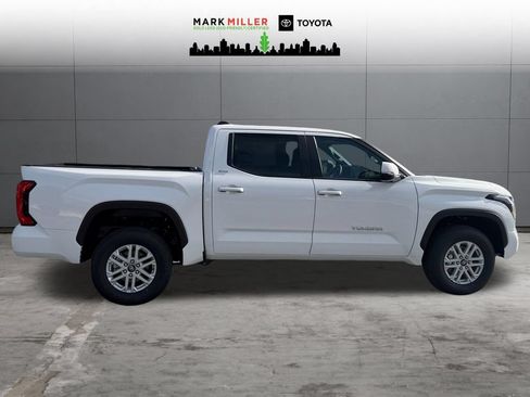 New 2026 Toyota Tundra SR5 w/ SR5 Premium Package AWD/4WD image 7