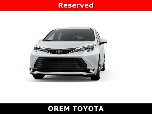 New 2026 Toyota Sienna Platinum AWD/4WD image 18