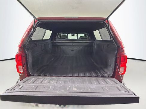 Used 2018 Chevrolet Silverado 1500 LTZ w/ LTZ Plus Package AWD/4WD image 22