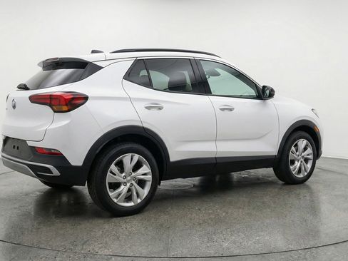 Used 2025 Buick Encore GX Preferred AWD/4WD image 9