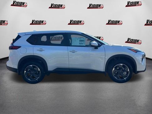 New 2026 Nissan Rogue SV image 4