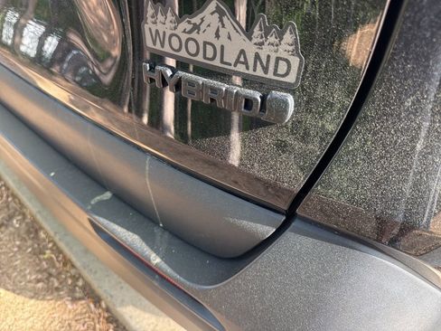 Used 2024 Toyota RAV4 AWD Hybrid image 9