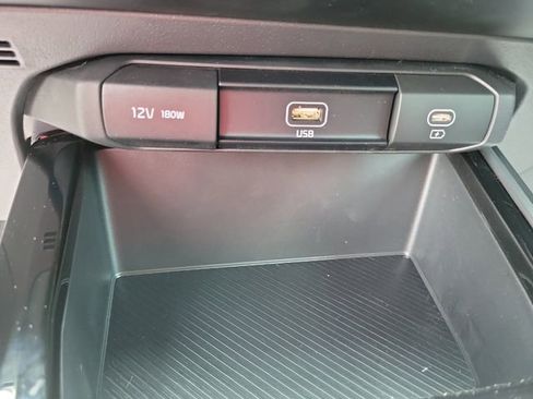 New 2026 Kia Niro LX FWD image 27