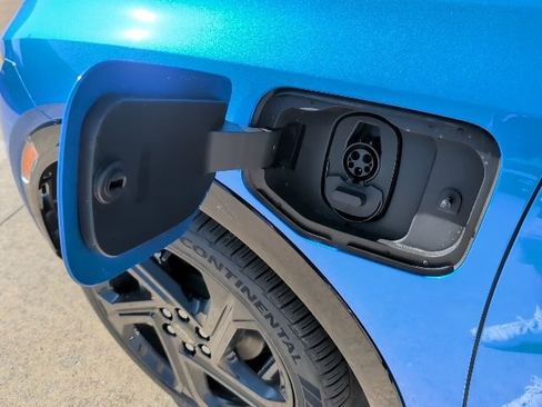 New 2026 Chevrolet Equinox EV RS image 35