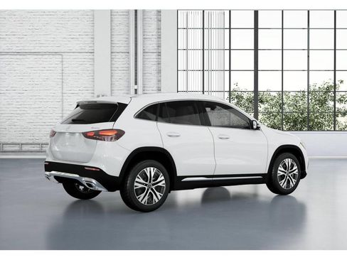 Certified 2026 Mercedes-Benz GLA 250 4MATIC image 20