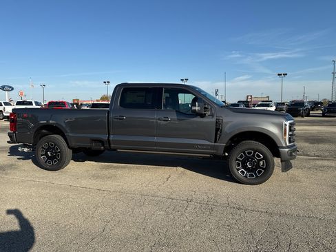 New 2026 Ford F350 Platinum image 4