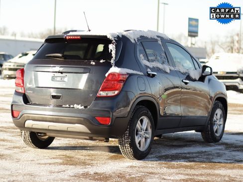 Used 2019 Chevrolet Trax LT w/ LT Convenience Package image 7