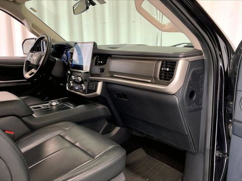Used 2022 Ford Expedition Max XLT RWD image 28
