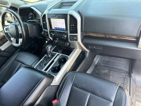 Certified 2019 Ford F150 Lariat image 30