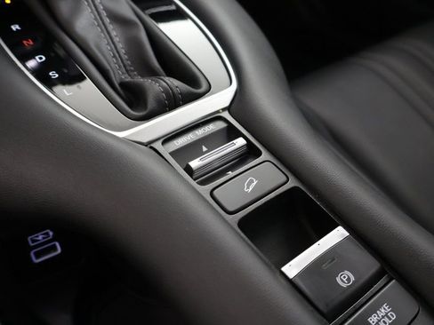 Used 2023 Honda HR-V EX-L image 52