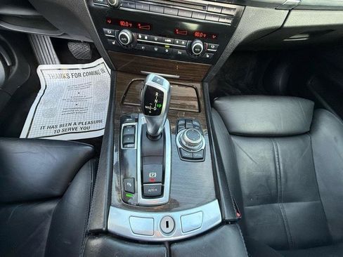 Used 2009 BMW 750i RWD image 71