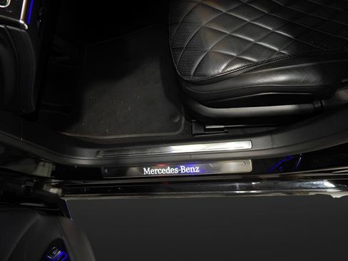 Used 2022 Mercedes-Benz S 580 S 580 w/ AMG Line Package image 13