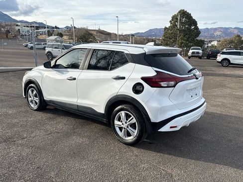 Used 2022 Nissan Kicks S w/ Interior Electronics Package image 5