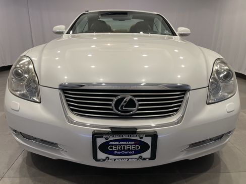Used 2008 Lexus SC 430 Convertible RWD image 2
