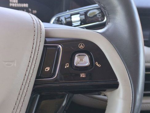 Used 2022 Lincoln Aviator Reserve w/ Equipment Group 201A image 27