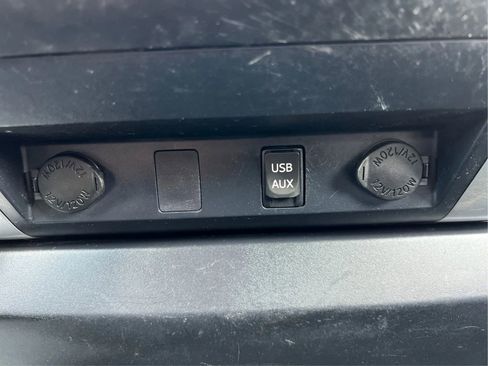 Used 2016 Toyota Tundra SR5 AWD/4WD image 45