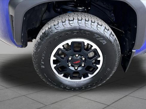 Certified 2024 Toyota Tacoma TRD Off-Road w/ TRD Off Road Upgrade Package AWD/4WD image 11