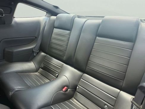 Used 2009 Ford Mustang GT Premium RWD image 11