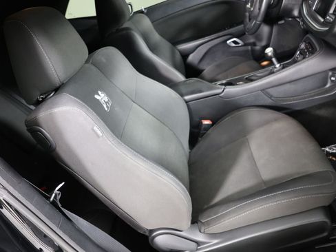 Used 2015 Dodge Challenger R/T Scat Pack RWD image 29