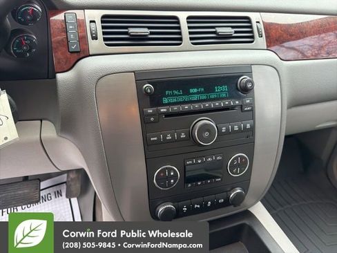 Used 2014 GMC Sierra 2500 SLT w/ SLT Convenience Package image 20