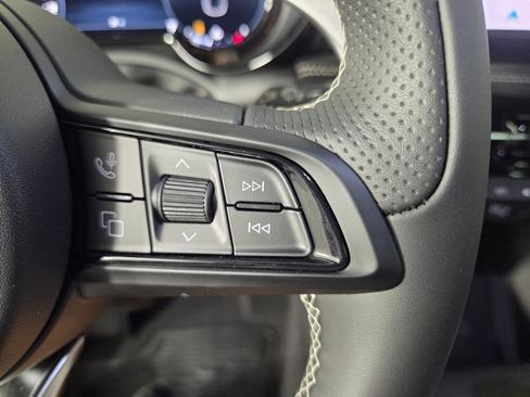 New 2026 Alfa Romeo Tonale w/ Active Assist Package AWD/4WD image 15