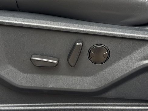 Used 2025 Ford Expedition Max Platinum AWD/4WD image 11
